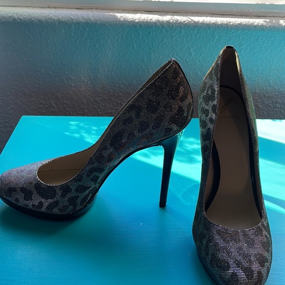 Brian Atwood heel - Picture 2 of 3